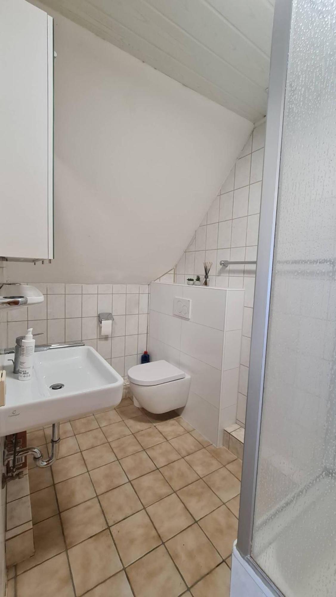 Zimmer Nr 7 Mit Privates Badezimmer In Juelich Otel Dış mekan fotoğraf